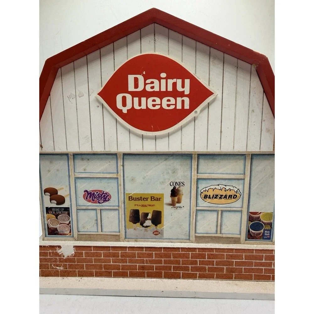 Vintage 90s Enesco Mary Moo Moo's Dairy Queen Wooden Backdrop Display 890804